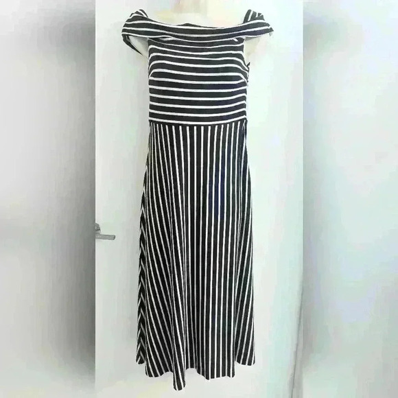 Banana Republic Striped Off the A Line Shoulder Dress Size 2 - Picture 1 of 7